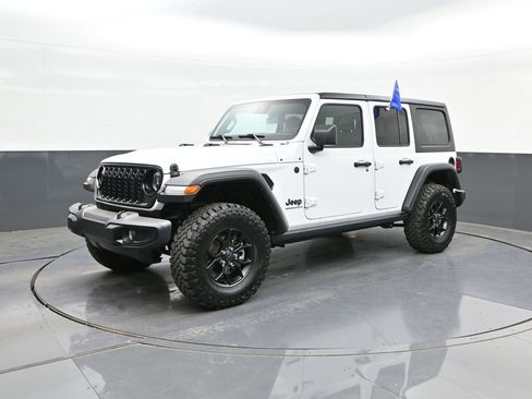 Used 2025 Jeep Wrangler Unlimited Sport AWD/4WD image 33