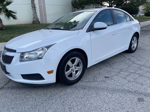 Used 2014 Chevrolet Cruze LT image 1