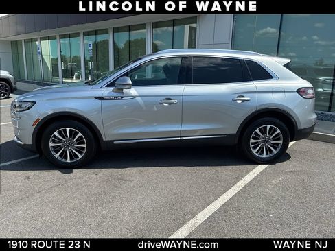 Certified 2023 Lincoln Nautilus AWD w/ Premium Package image 2