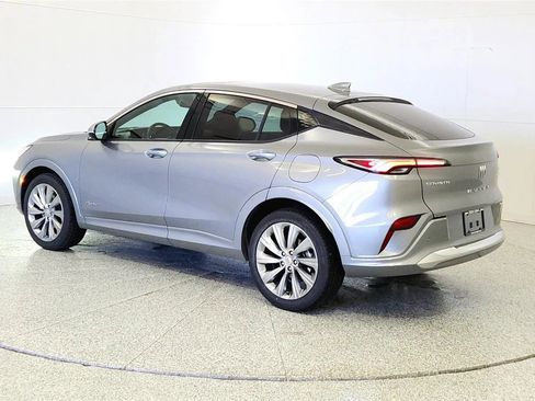 Used 2024 Buick Envista Avenir image 3