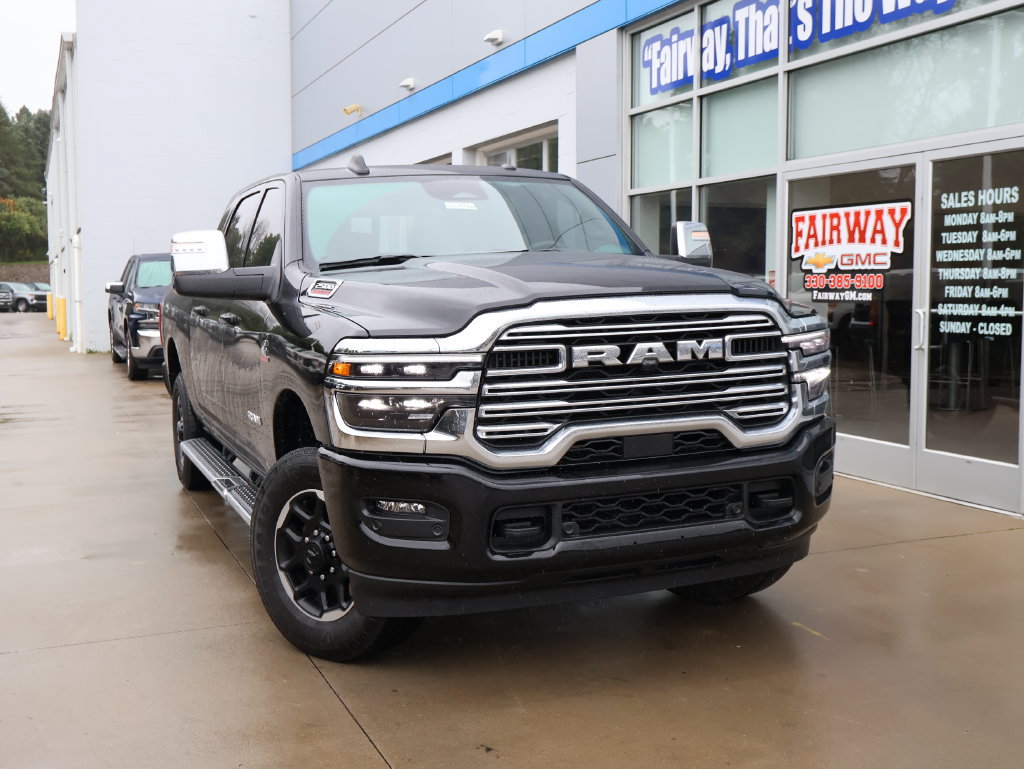 Used 2025 RAM 2500 Laramie AWD/4WD image 40