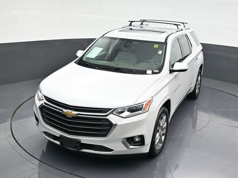 Used 2018 Chevrolet Traverse Premier w/ Driver Confidence II Package image 24