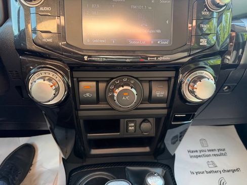 Used 2018 Toyota 4Runner TRD Off-Road w/ Convenience Package AWD/4WD image 19