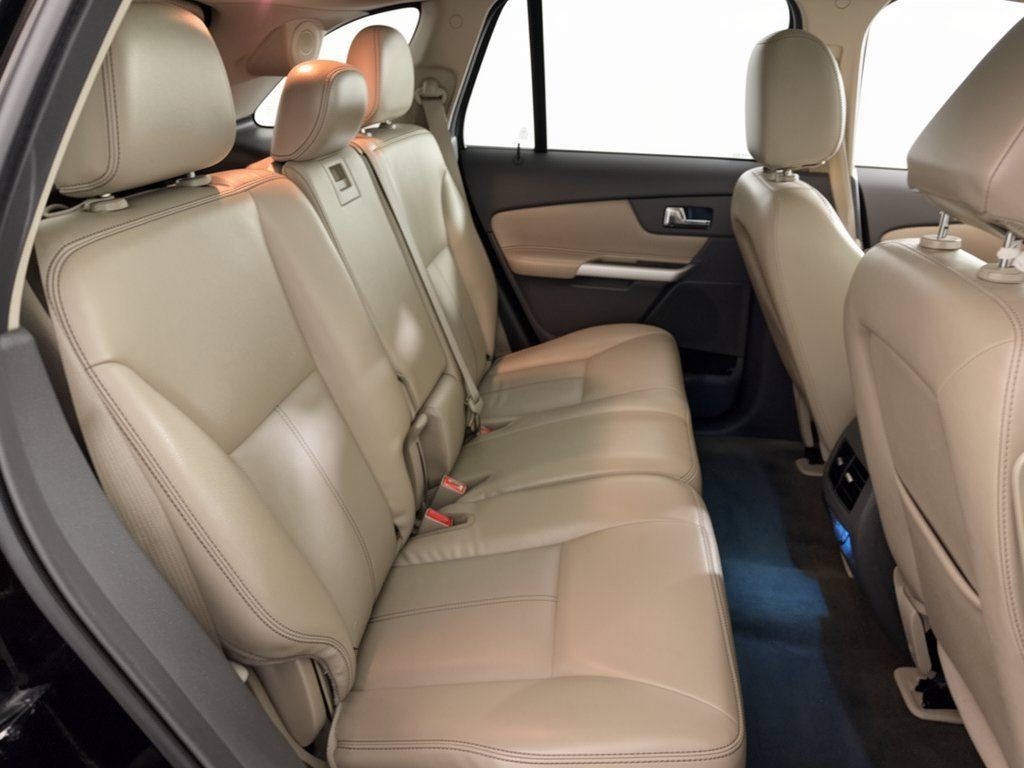 Used 2013 Ford Edge Limited FWD image 29