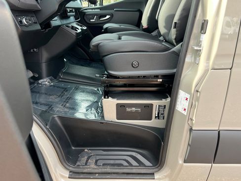 New 2026 Mercedes-Benz Sprinter 2500 image 17