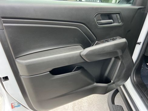 Used 2025 Chevrolet Colorado Trail Boss AWD/4WD image 10