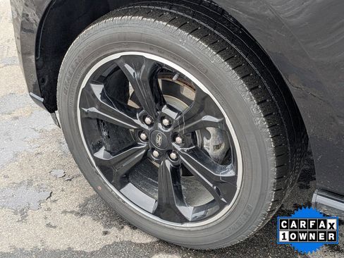 Used 2022 Ford Expedition Max Limited image 11