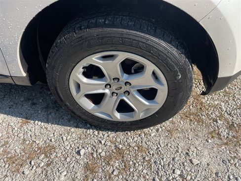 Used 2013 Ford Edge SEL image 35