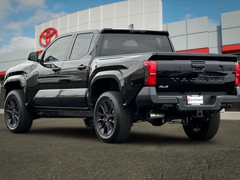 Used 2026 Toyota Tacoma SR AWD/4WD image 5