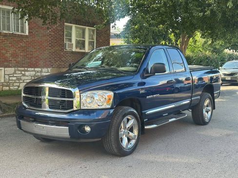Used 2007 Dodge Ram 1500 Truck Laramie AWD/4WD image 2