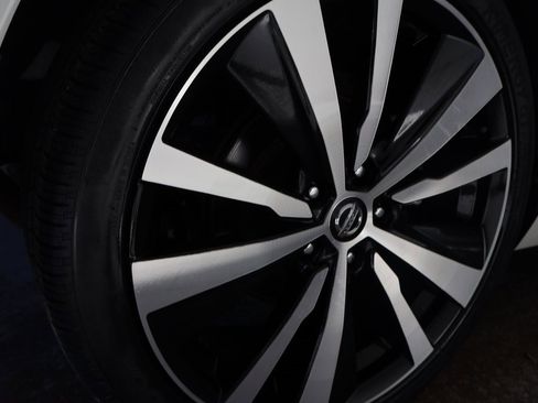 Used 2022 Nissan Altima 2.5 Platinum image 29