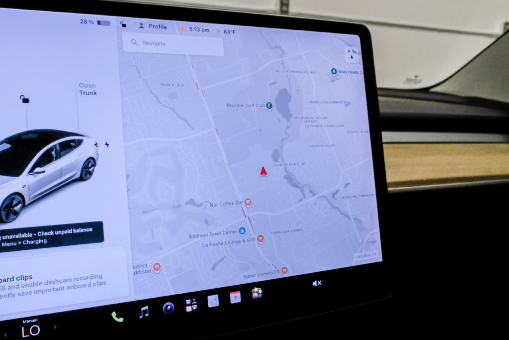 Used 2018 Tesla Model 3 Long Range RWD image 25