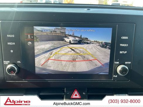 Used 2024 Kia Sportage LX image 17