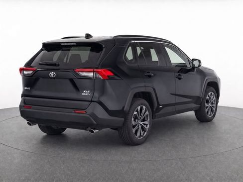 Used 2025 Toyota RAV4 XLE Premium w/ Weather Package AWD/4WD image 4