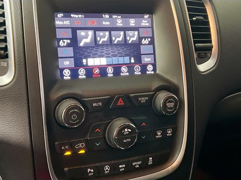 Used 2019 Dodge Durango SXT image 27