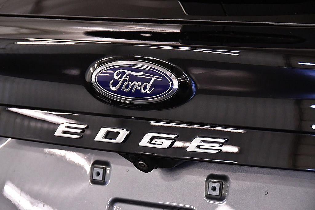 Used 2024 Ford Edge SEL w/ Convenience Package AWD/4WD image 10