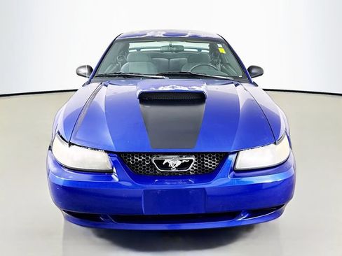 Used 2004 Ford Mustang Coupe RWD image 2