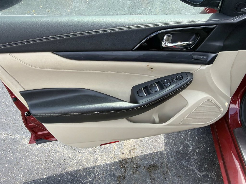 Used 2023 Nissan Maxima Platinum w/ Sport Mat Group FWD image 17
