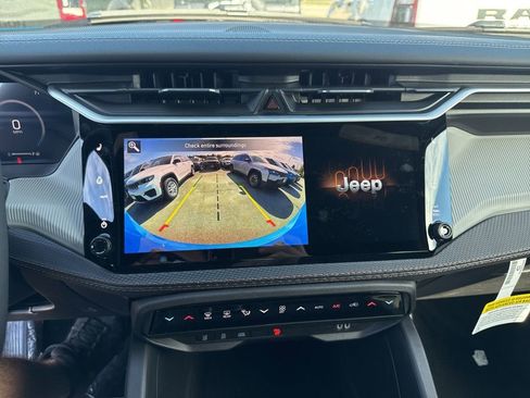 New 2026 Jeep Cherokee Limited AWD/4WD image 13