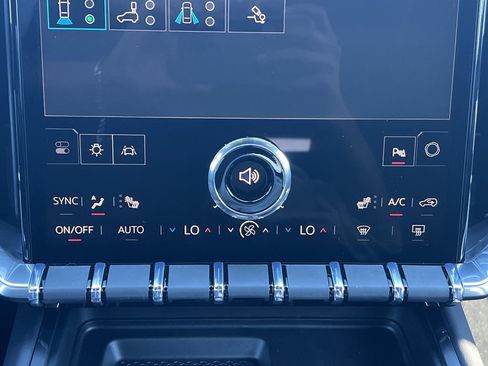 New 2026 GMC Acadia Elevation image 6