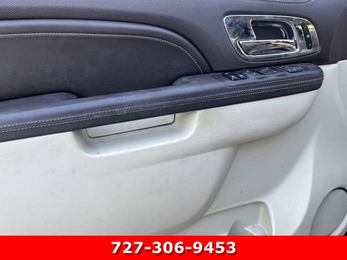 Used 2013 Cadillac Escalade ESV Platinum RWD image 11