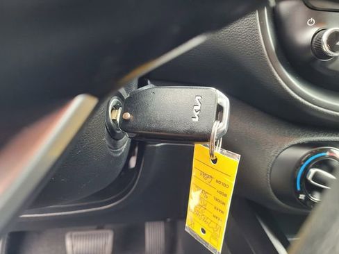 Used 2024 Kia Soul LX w/ Option Group 015 image 17