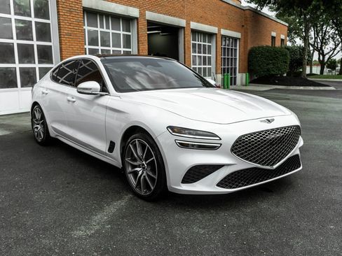 Used 2022 Genesis G70 2.0T w/ Prestige Package AWD/4WD image 5