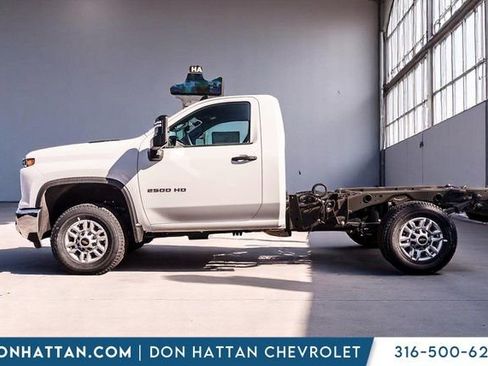 New 2025 Chevrolet Silverado 2500 W/T w/ WT Convenience Package image 2