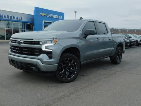 Used 2023 Chevrolet Silverado 1500 RST w/ Convenience Package II image 2