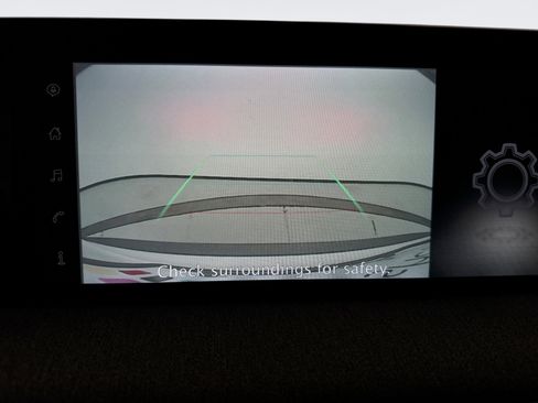 Used 2025 Nissan Kicks SV image 10