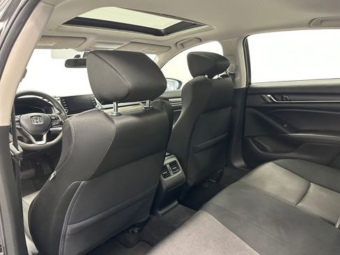 Used 2020 Honda Accord EX image 18