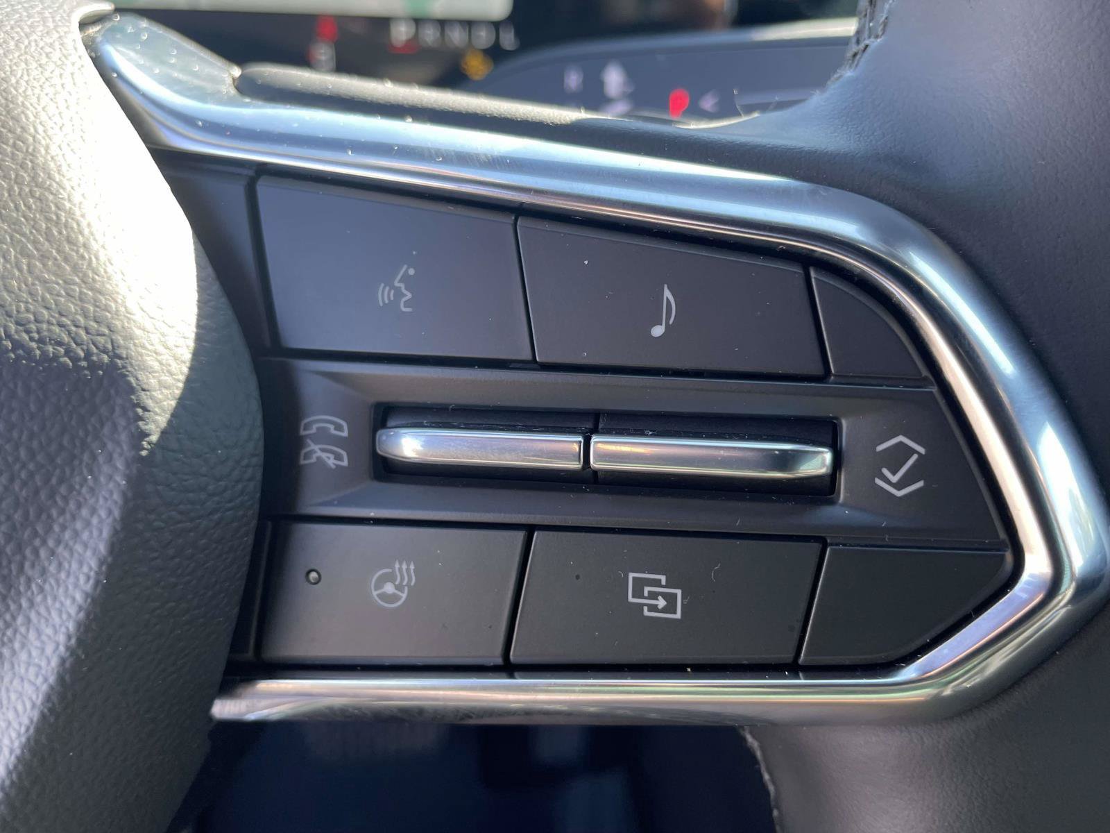 Used 2026 Chevrolet Equinox LT FWD image 23