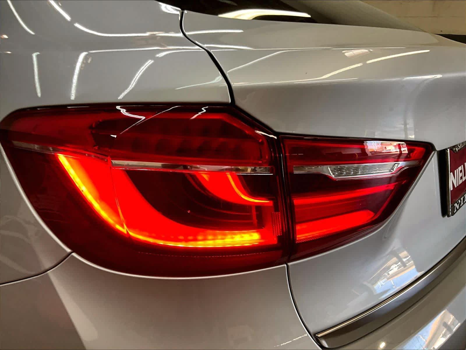 Used 2018 BMW X6 xDrive35i AWD/4WD image 32
