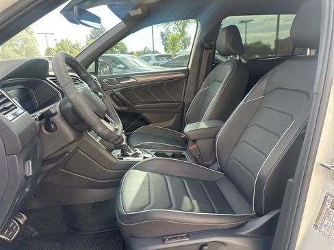 Used 2024 Volkswagen Tiguan SEL R-Line image 11