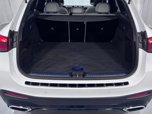 Used 2023 Mercedes-Benz GLC 300 4MATIC image 28