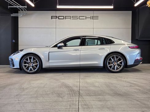 New 2026 Porsche Panamera RWD image 2
