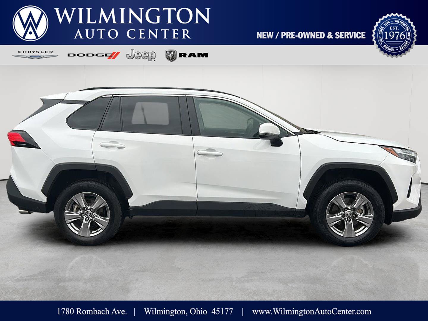 Used 2025 Toyota RAV4 XLE AWD/4WD image 1