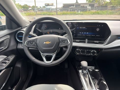New 2026 Chevrolet Trax LT FWD image 16