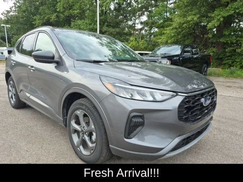 Used 2024 Ford Escape ST-Line w/ Tech Pack #1 AWD/4WD image 14