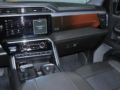 Certified 2024 GMC Sierra 1500 Denali image 23
