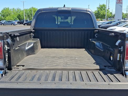Used 2023 Toyota Tacoma TRD Off-Road AWD/4WD image 29