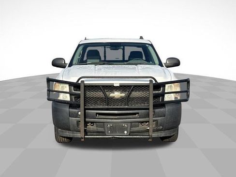 Used 2009 Chevrolet Silverado 1500 W/T RWD image 2