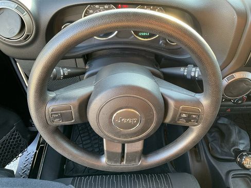 Used 2012 Jeep Wrangler Sport image 17