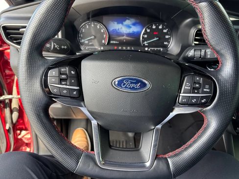Used 2022 Ford Explorer ST-Line w/ Class IV Trailer Tow Package RWD image 10