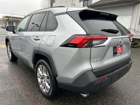 Certified 2025 Toyota RAV4 XLE Premium image 7