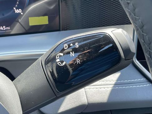 New 2026 Volkswagen Tiguan SE R-Line FWD image 30