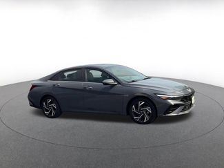 Used 2025 Hyundai Elantra SEL FWD video 2