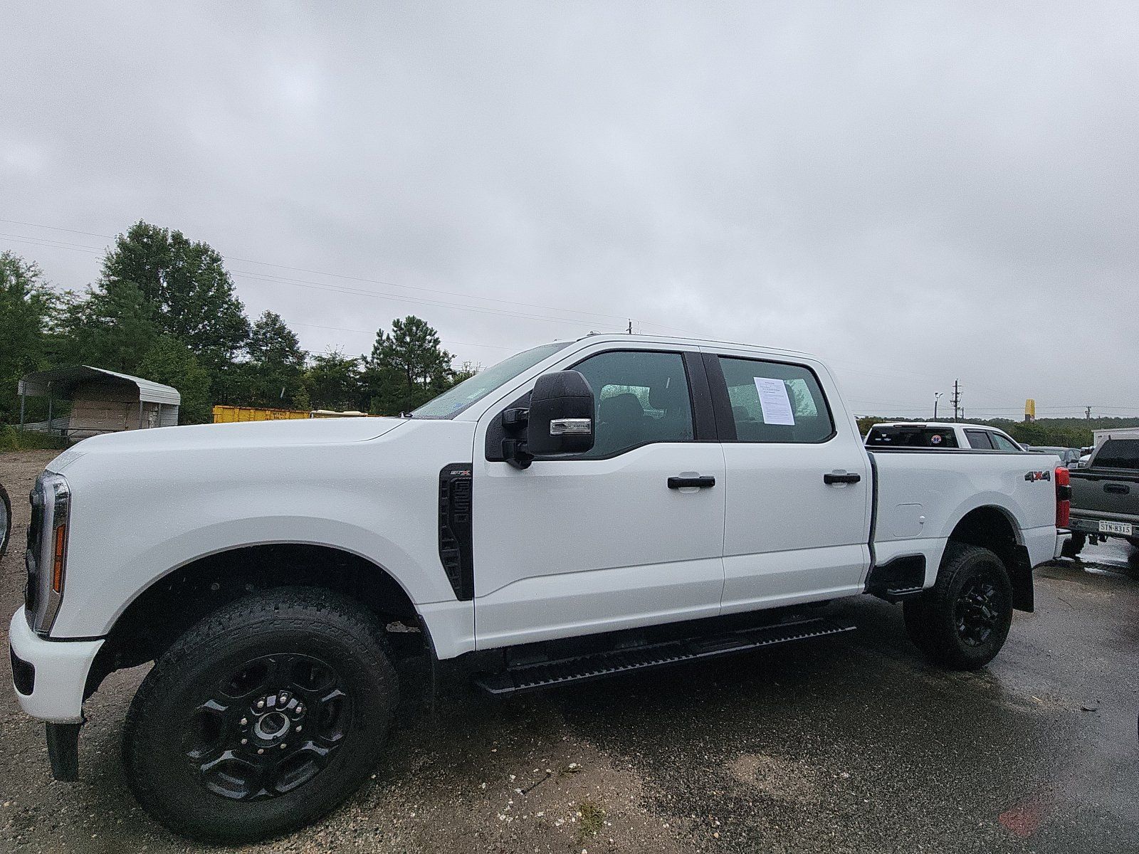 Used 2024 Ford F250 XL w/ STX Appearance Package AWD/4WD image 2