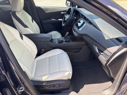 Used 2022 Cadillac XT4 Sport w/ Comfort Package image 36