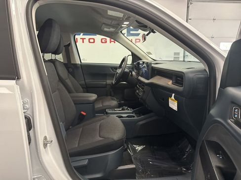 New 2025 Ford Maverick XLT w/ XLT Luxury Package image 36